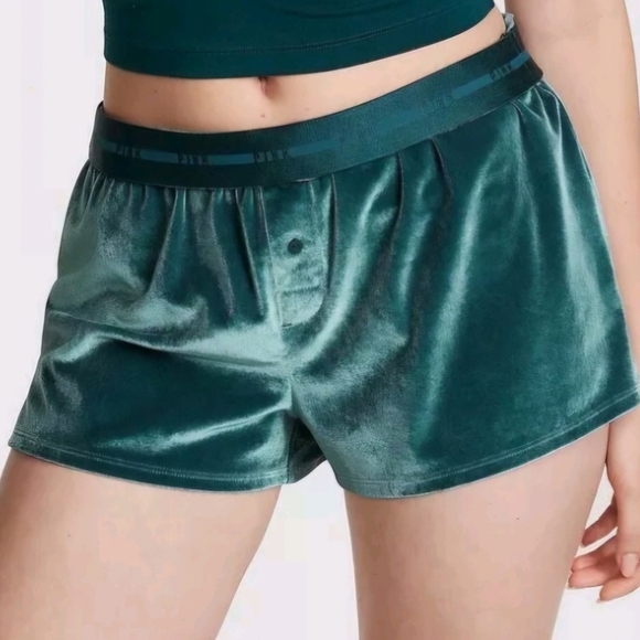 Victoria's Secret PINK VELVET BOXY BOXER PAJAMA SHORTS Green Rhinestone  XL NWT - Picture 2 of 12